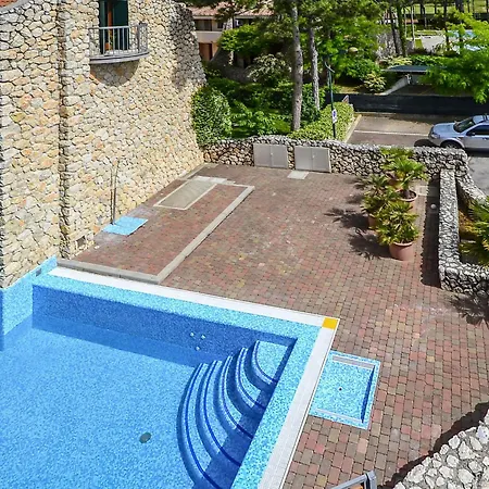 Rio-5 By Interhome *